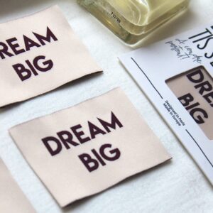 DREAM BIG - Aubergine x 4