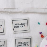Life is a party x8 – Image 5