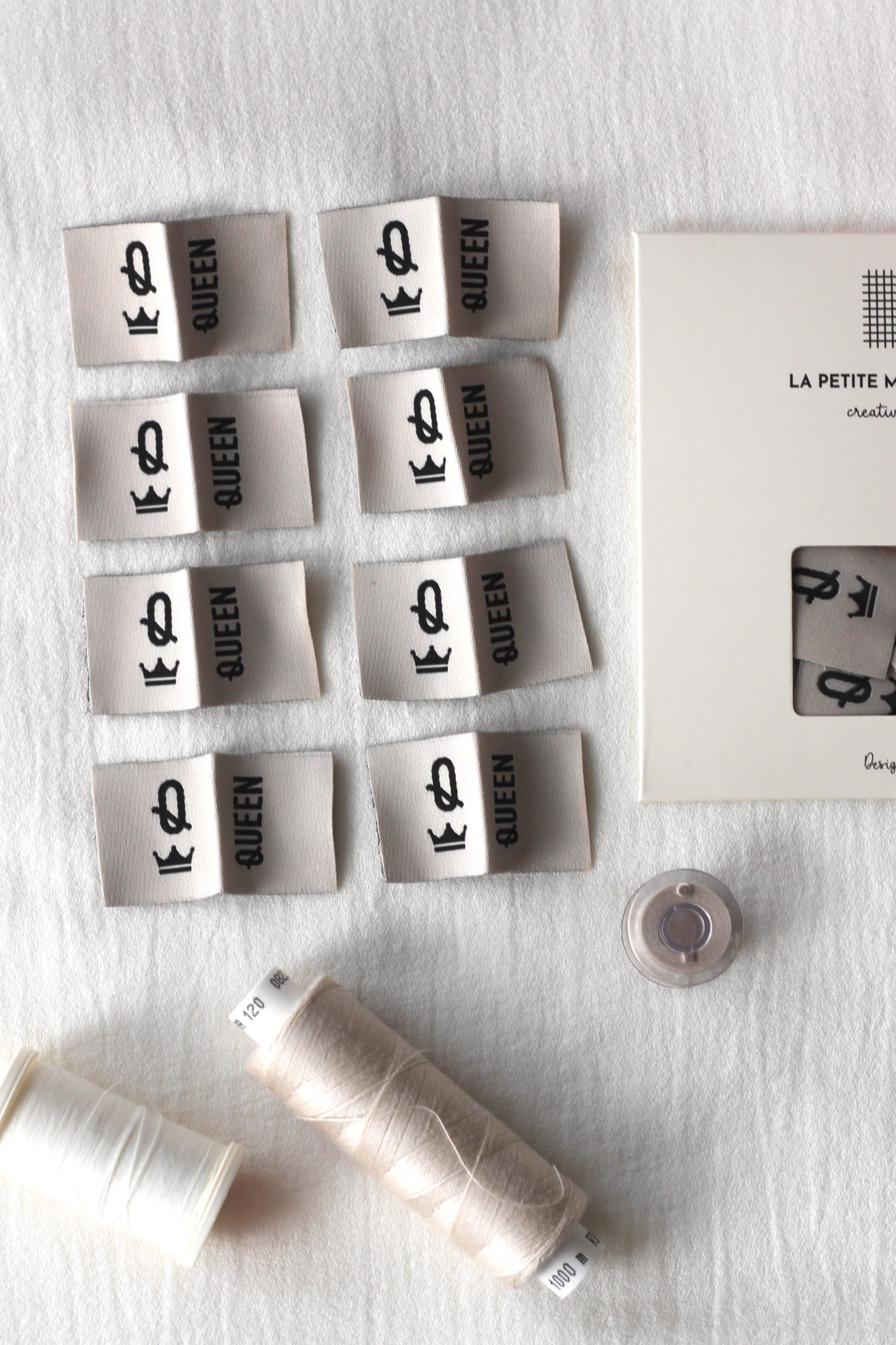 QUEEN x8 – Image 3